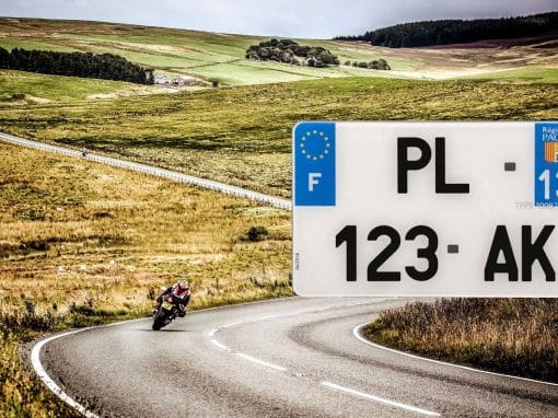 Commandez-Plaque-Moto-Plexi